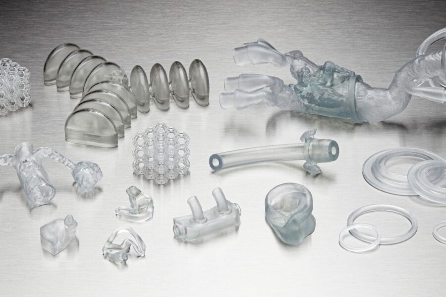 BioMed Flex 80A Resin ist ein hochleistungsfähiges, biokompatibles Material, das speziell für die Herstellung flexibler Teile entwickelt wurde, die in medizinischen und klinischen Anwendungen verwendet werden. Dank seiner Flexibilität und Strapazierfähigkeit ist es ideal für Produkte, die wiederholten Belastungen standhalten müssen, ohne ihre Form oder Funktion zu verlieren.