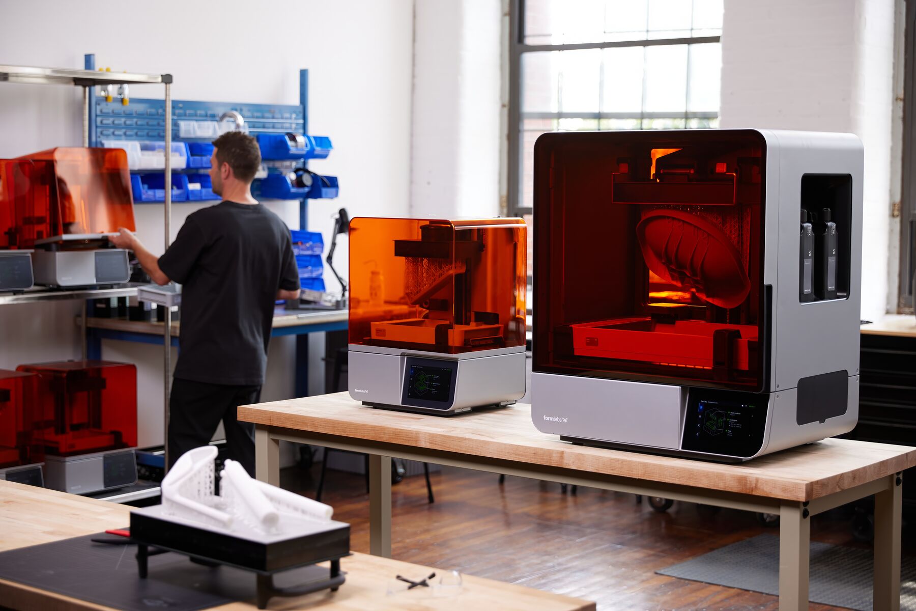 Formlabs Form 4L SLA-3D-Drucker für Medizin- und Industrieanwendungen